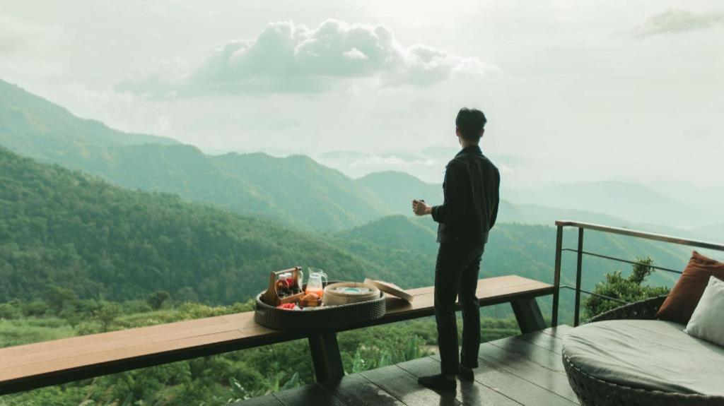 Pino Latte Resort And Hotel Ban Huai Phai Buitenkant foto